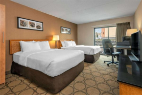  Comfort Inn Edmonton West  Эдмонтон